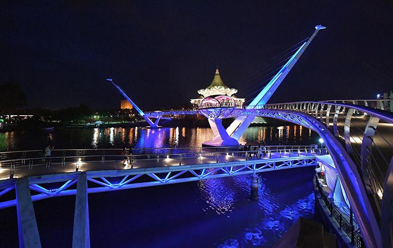 Harbour View Hotel Kuching Dış mekan fotoğraf