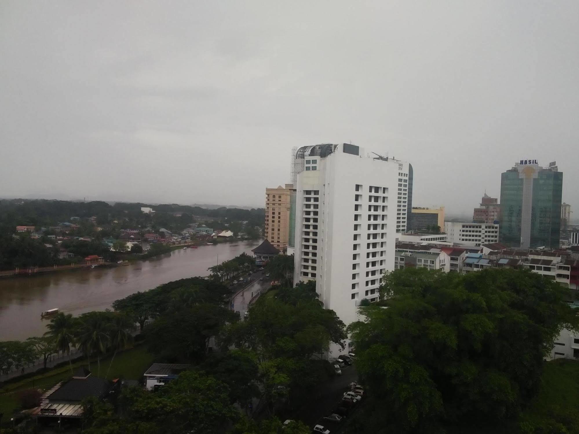 Harbour View Hotel Kuching Dış mekan fotoğraf